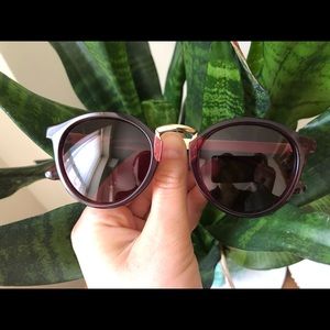 Madewell Indio sunglasses in deep red/gold.